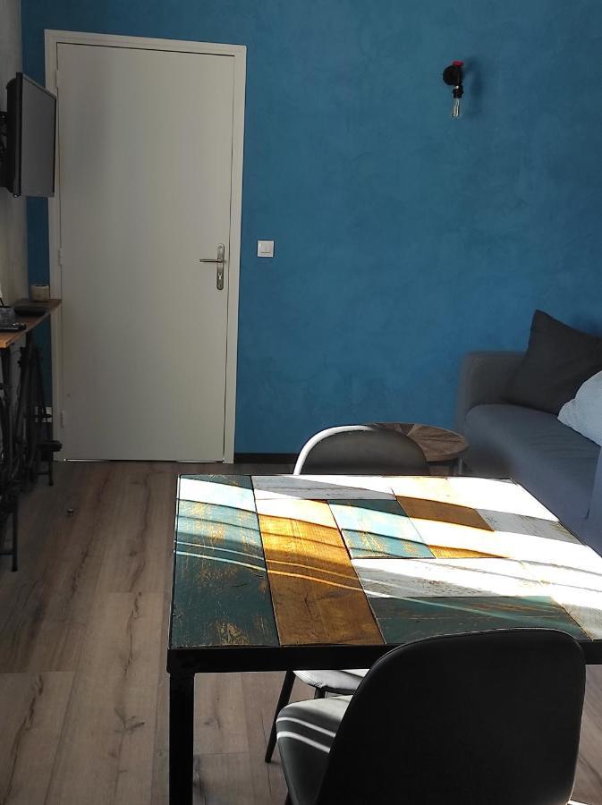 Apparts'Hotel La Ferme Du Gros Noyer Malaucène Εξωτερικό φωτογραφία