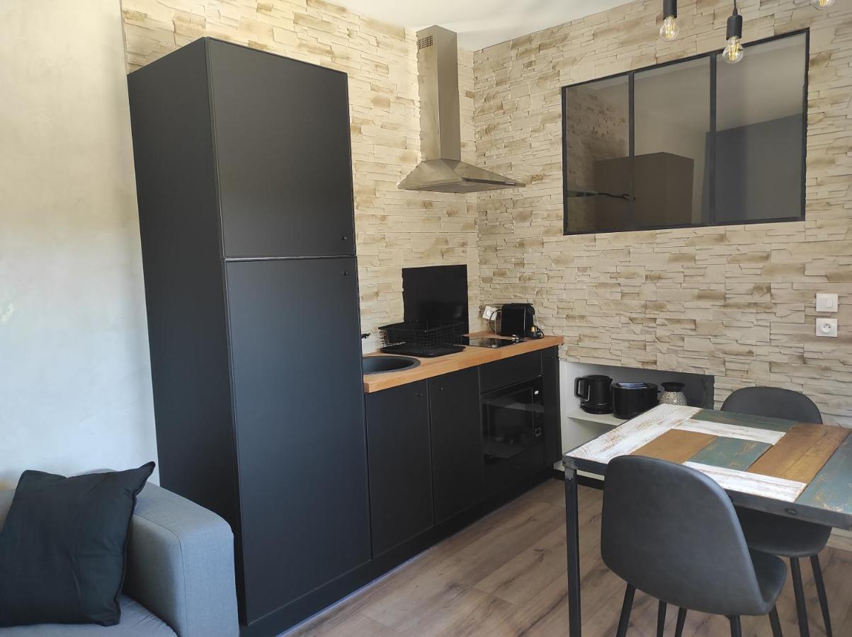 Apparts'Hotel La Ferme Du Gros Noyer Malaucène Εξωτερικό φωτογραφία