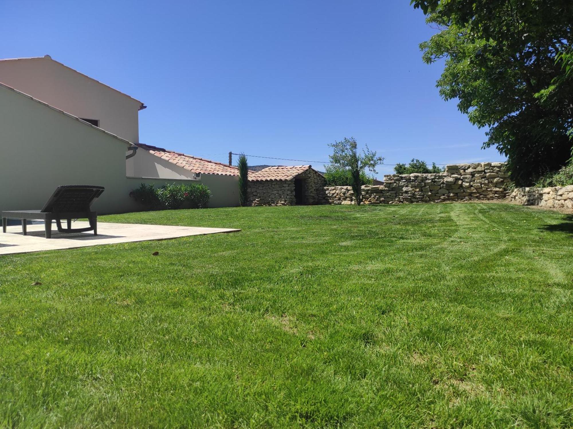 Apparts'Hotel La Ferme Du Gros Noyer Malaucène Εξωτερικό φωτογραφία